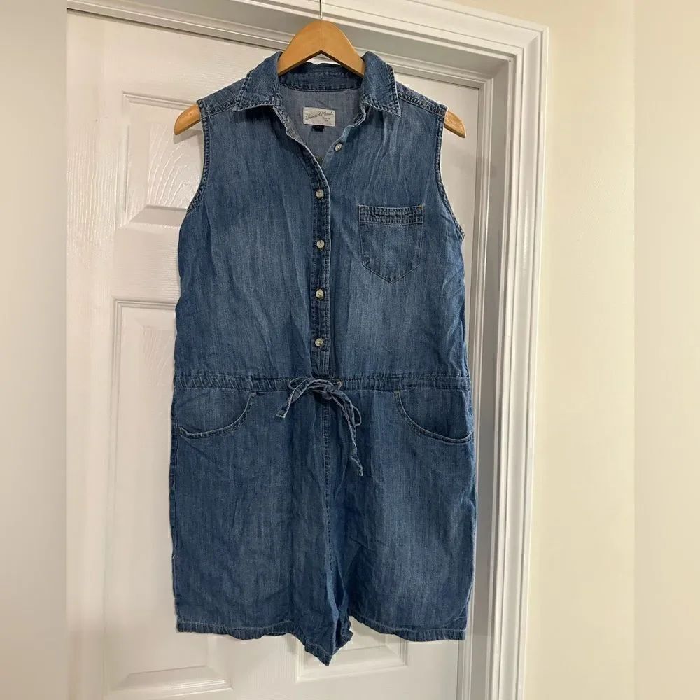 Universal Thread Goods Denim Romper Shorts size small - Picture 2 of 5